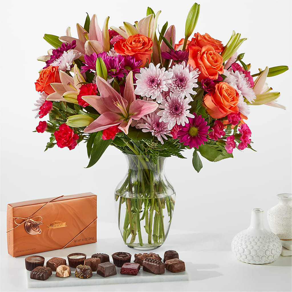 Light of My Life Bouquet and Chocolate Bundle – Flowers By Monica Kelly, Sebastian FL