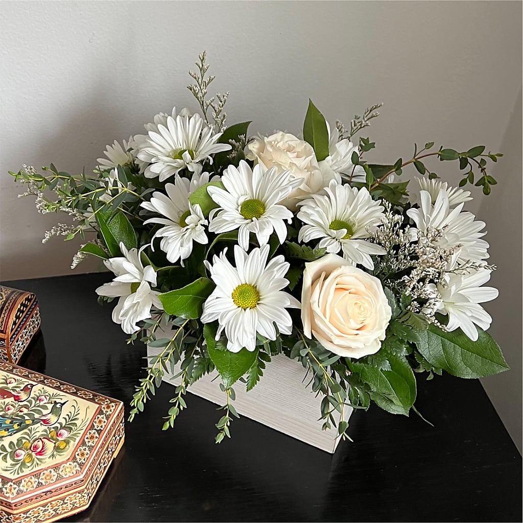 Fresh Linen Box Bouquet – Flowers By Monica Kelly, Sebastian FL