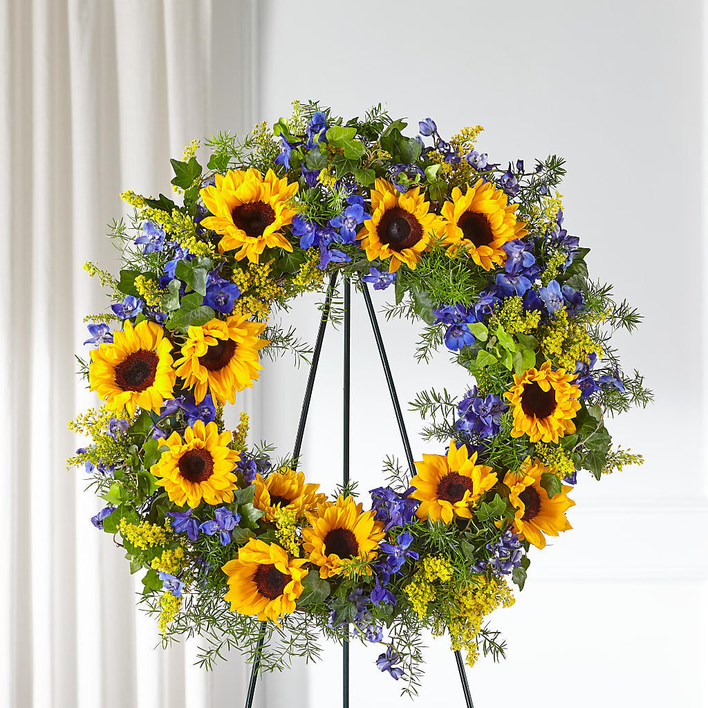 Bright Rays Wreath – Flowers By Monica Kelly, Sebastian FL