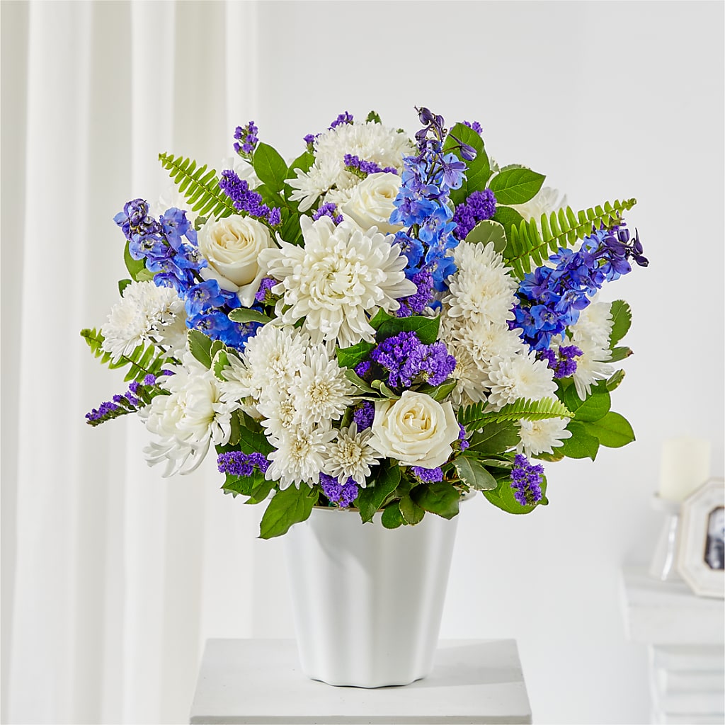 Hold Dear Tabletop Basket – Flowers By Monica Kelly, Sebastian FL