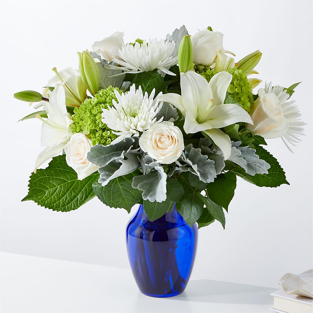 Snowy Dreams Bouquet – Flowers By Monica Kelly, Sebastian FL