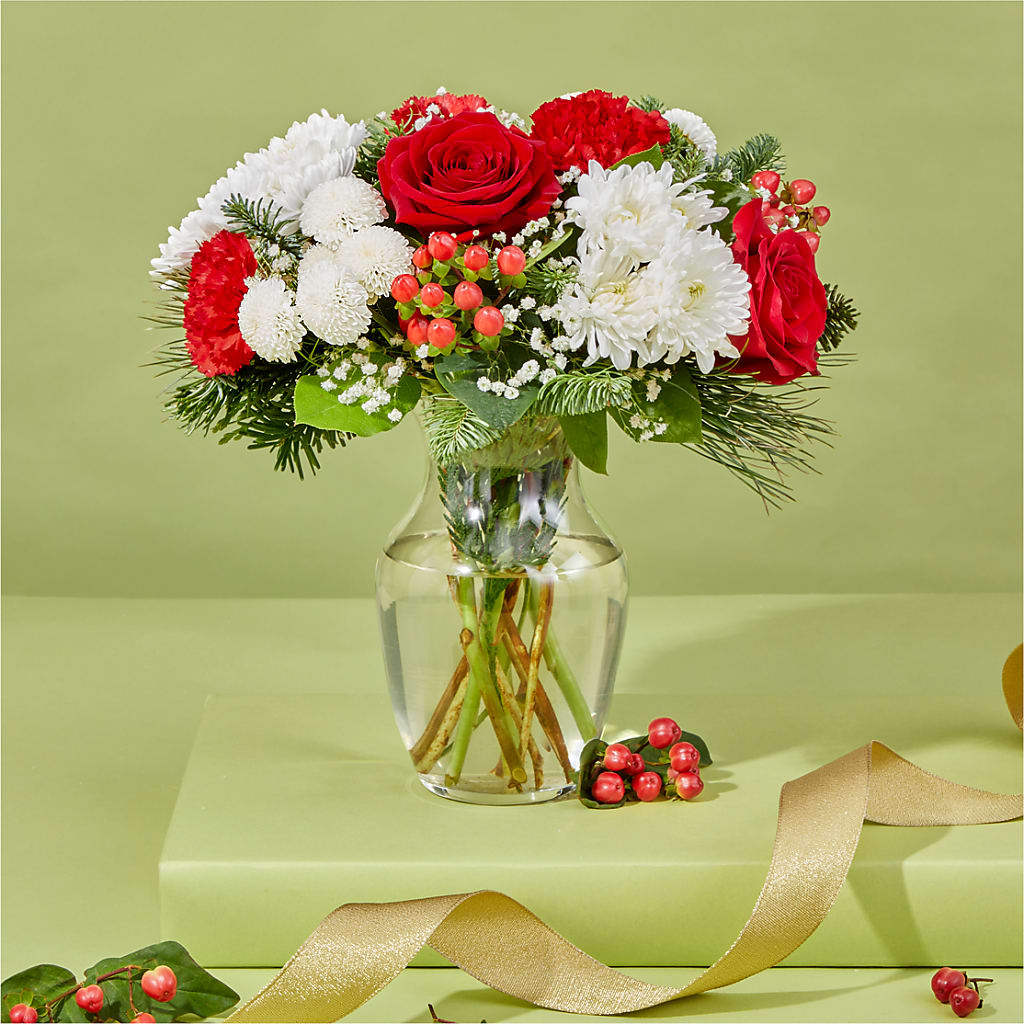 Chance of Flurries Bouquet –  Flowers By Monica Kelly, Sebastian FL
