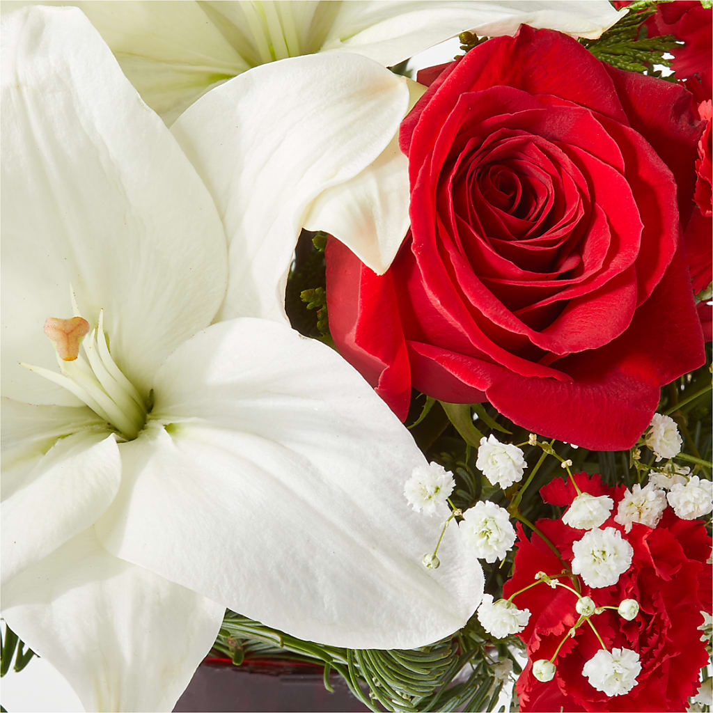 Holiday Season Bouquet –  Flowers By Monica Kelly, Sebastian FL