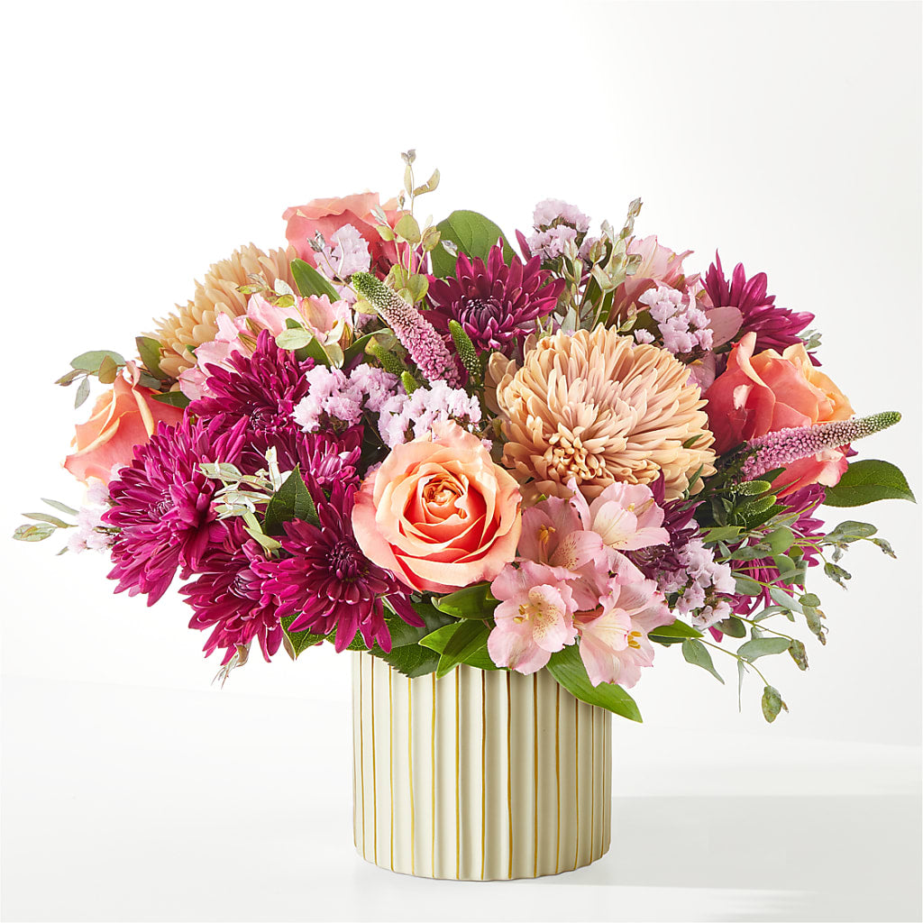 Berry Cobbler Bouquet with Ivory Vase –  Flowers By Monica Kelly, Sebastian FL