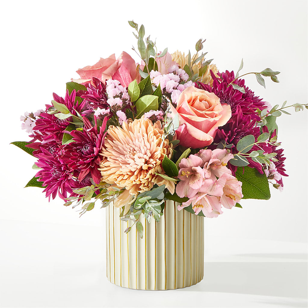 Berry Cobbler Bouquet with Ivory Vase –  Flowers By Monica Kelly, Sebastian FL