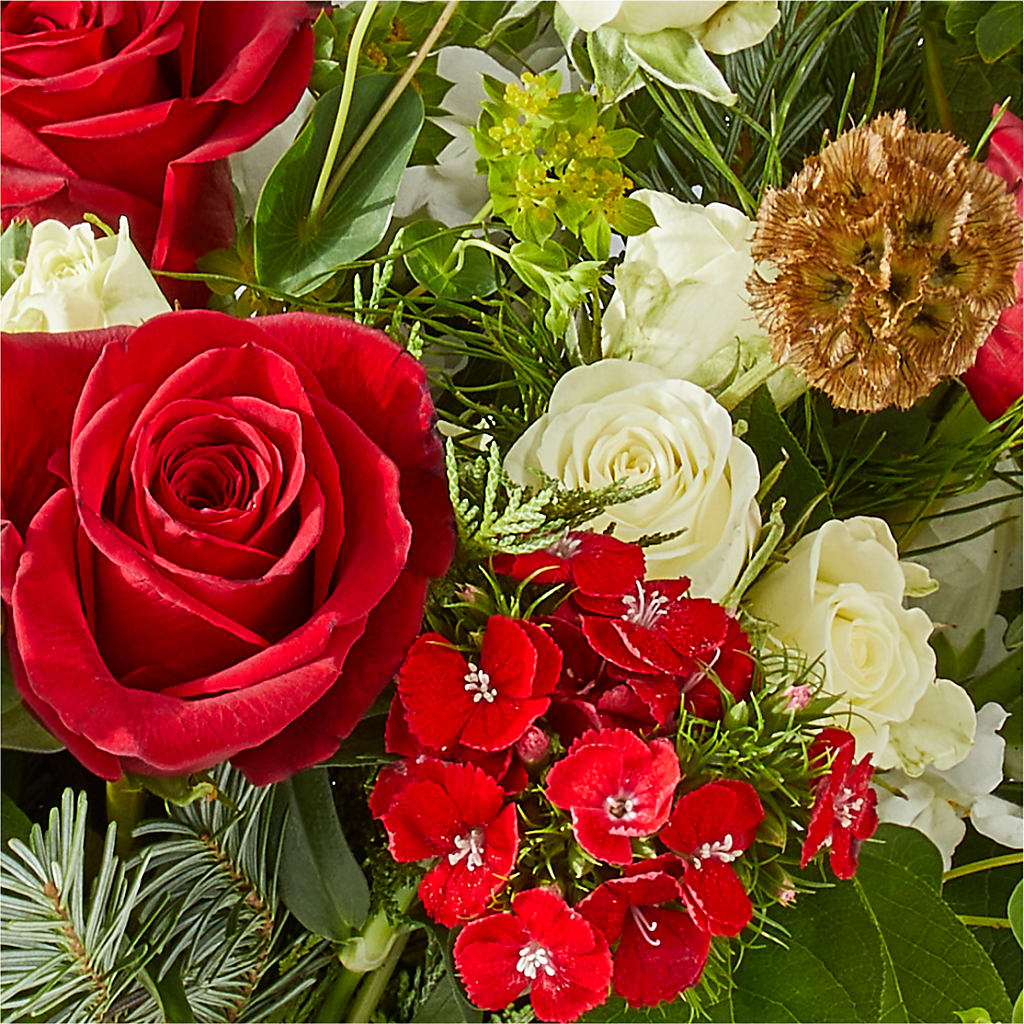 Deck the Halls Bouquet –  Flowers By Monica Kelly, Sebastian FL